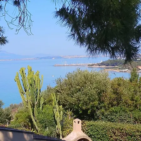 Feriehus Sardegna,villino Immerso Nel A 150 Mt Dal Mare